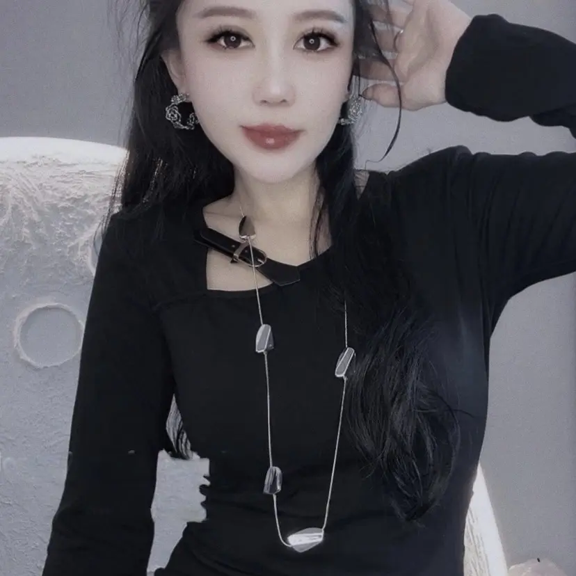 欧货高级感气质显瘦镂空拼接长袖修身型斜领常规T恤短款复古时尚