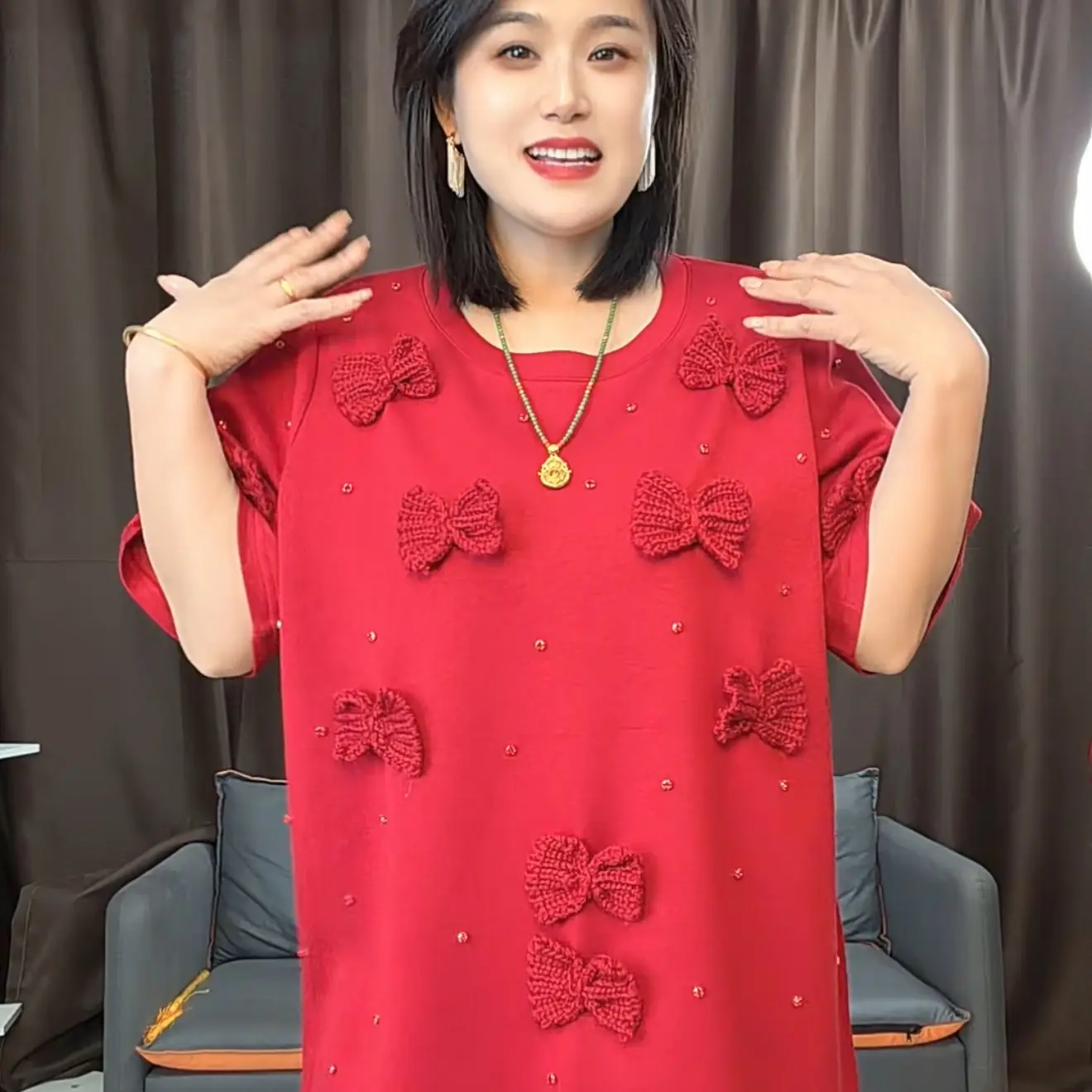 大码重工蝴蝶结秋冬新款遮肉显瘦上衣T恤3936