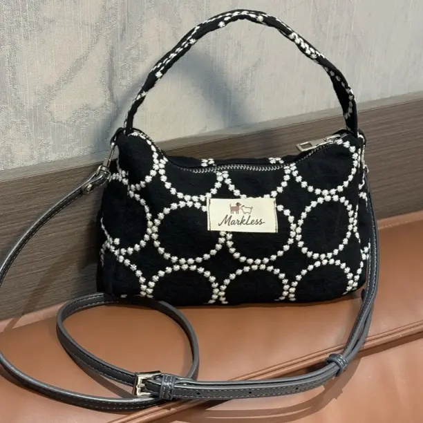 皆明川风麻棉刺绣 黑色手提斜挎包