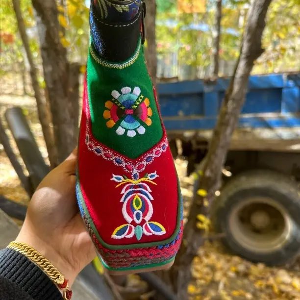 民族风格女士手工编织平底防滑舒适百搭鞋