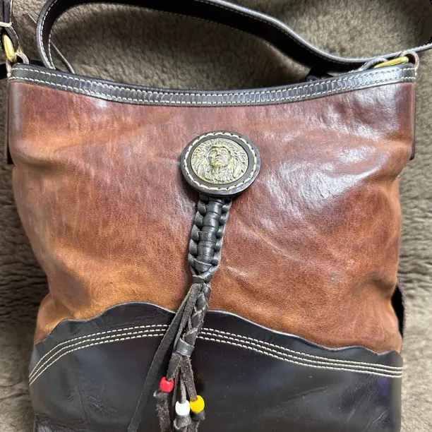 简约复古马皮大容量单肩斜挎包百搭通勤风（32·28）