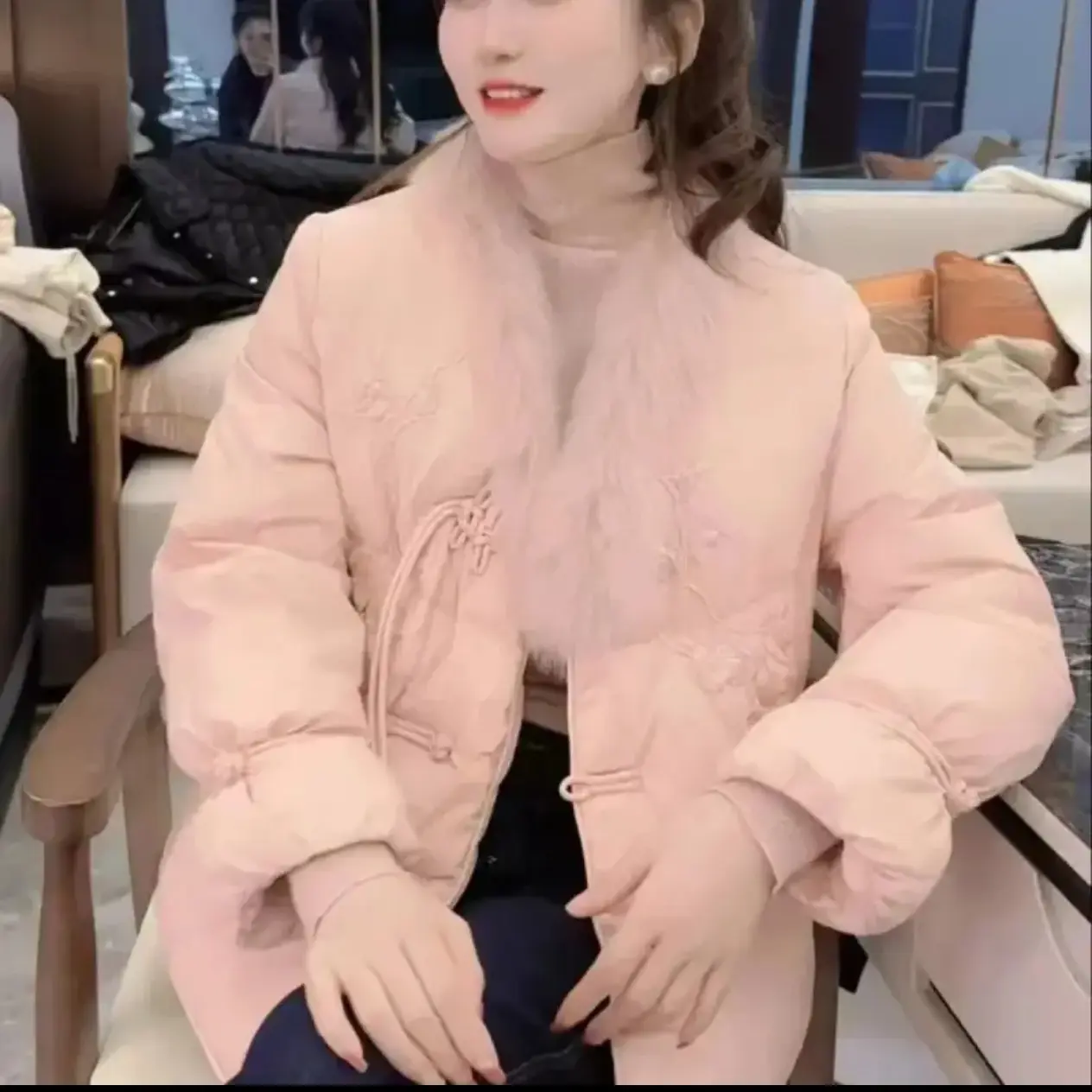 芊荷【凛冬恋歌】新中式国风刺绣石墨烯云绒女冬季新款保暖盘扣外套