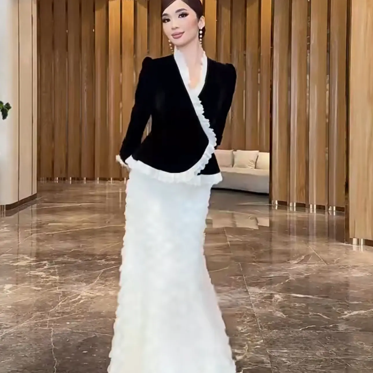 哈国进口冬装礼服显瘦遮肉收腰修身优雅气质蕾丝拼接套装