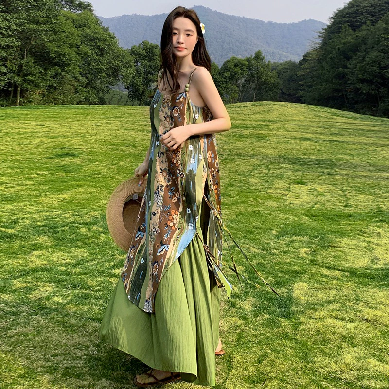 波西米亚海边沙滩裙吊带长裙女云南大理度假民族风连衣裙超仙夏