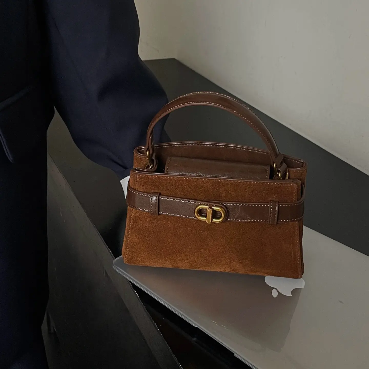 2025秋冬新款复古磨砂真皮凯莉包手提小方包时尚百搭休闲斜挎包潮