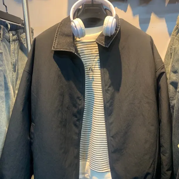 不褪色外套拼接冬季黑色羽绒服