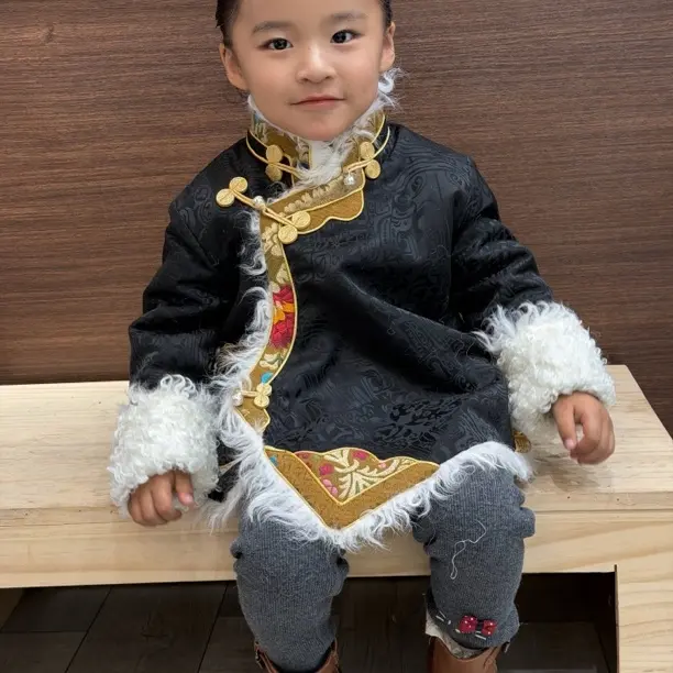 儿童新款加厚加绒藏式毛边外套男女同款冬季保暖