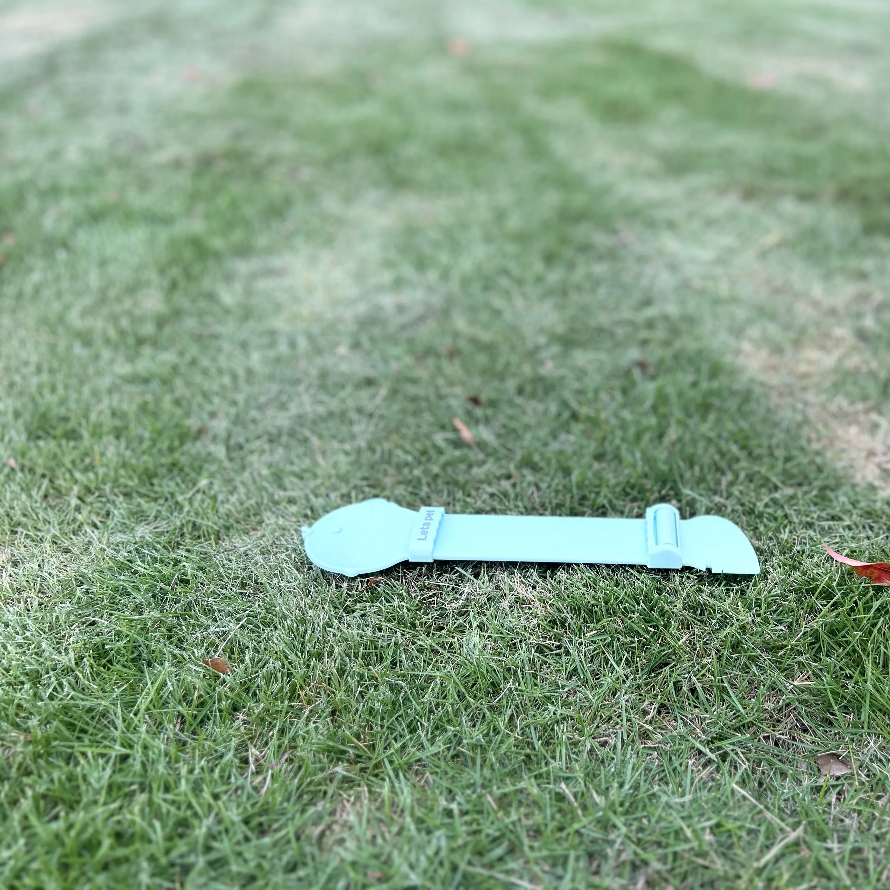 便携多功能猫条喂食器防溢出易挤压宠物用品