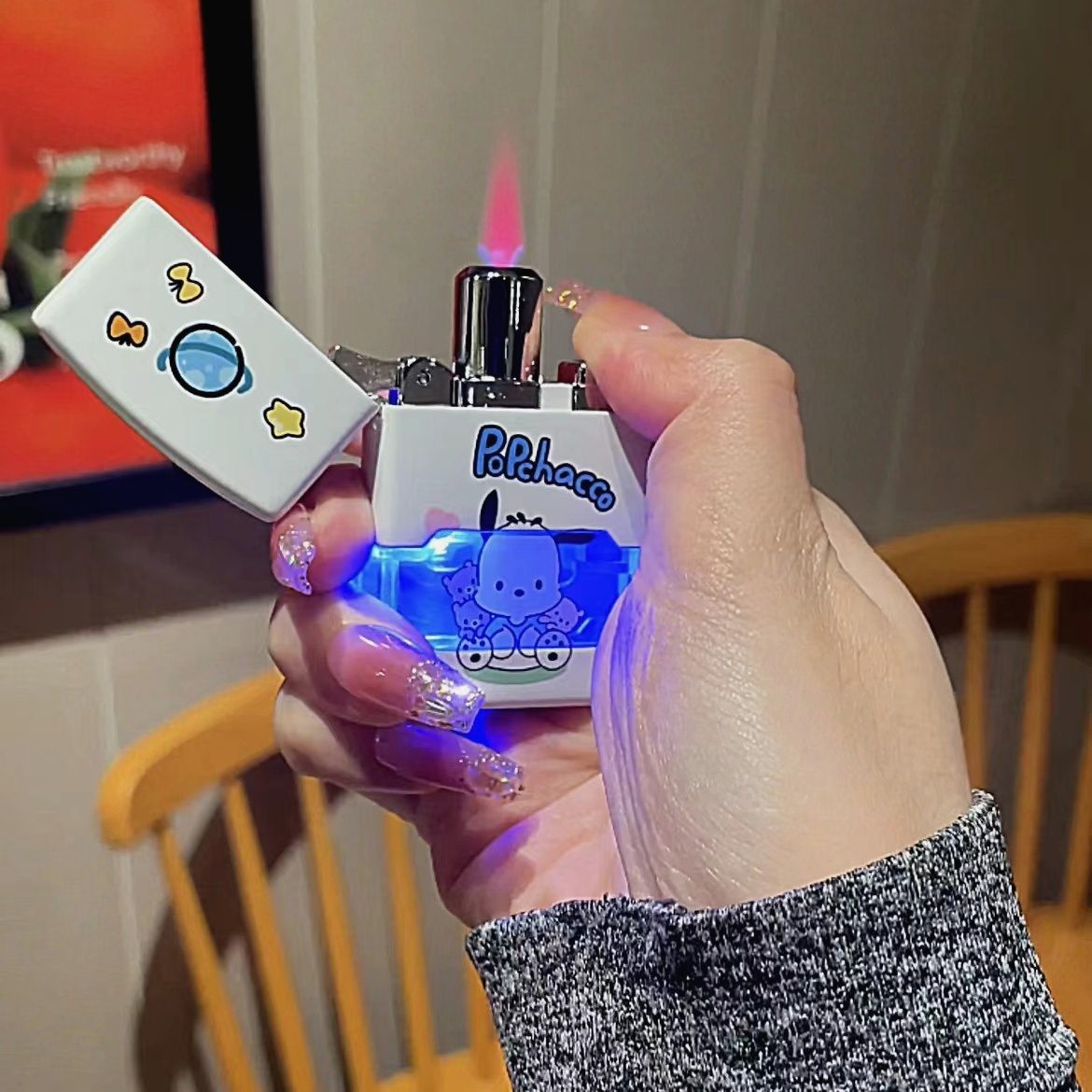 炫酷闪灯库洛米创意打火机高颜值网红防风粉色火焰玉桂狗个性礼物
