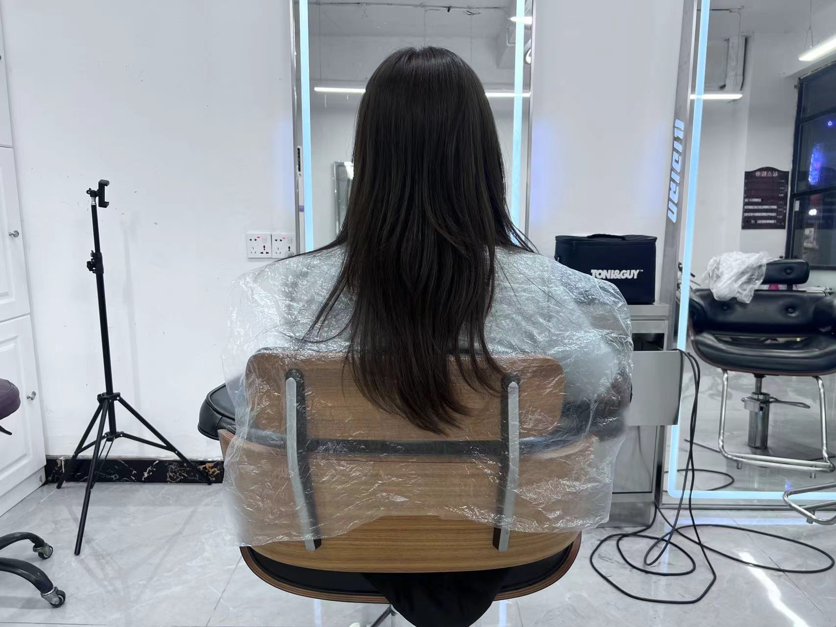 一次性披肩染发烫发焗油美发店专用披肩围布加厚防水