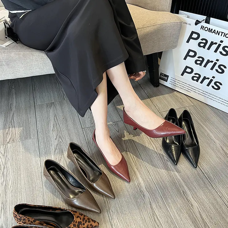 软底软皮雅丹风尖头细跟高跟鞋女洋气不累脚气质时尚百搭鞋子