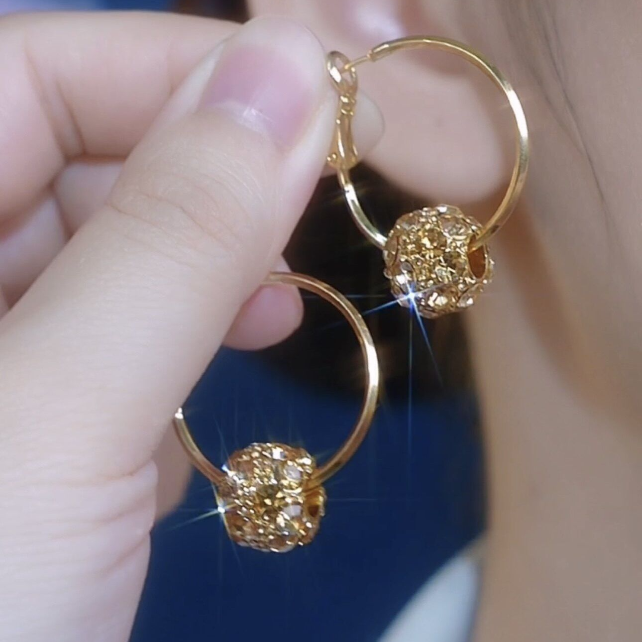 铜合金合成锆石耳饰  【63号】转运球简约设计精致咖色圈圈气质耳环