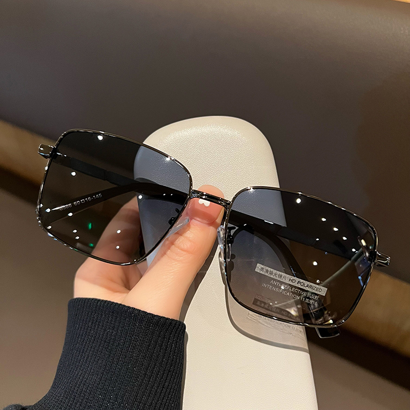 时尚偏光太阳镜男士墨镜开车专用司机驾驶男款大脸眼镜防紫外线潮