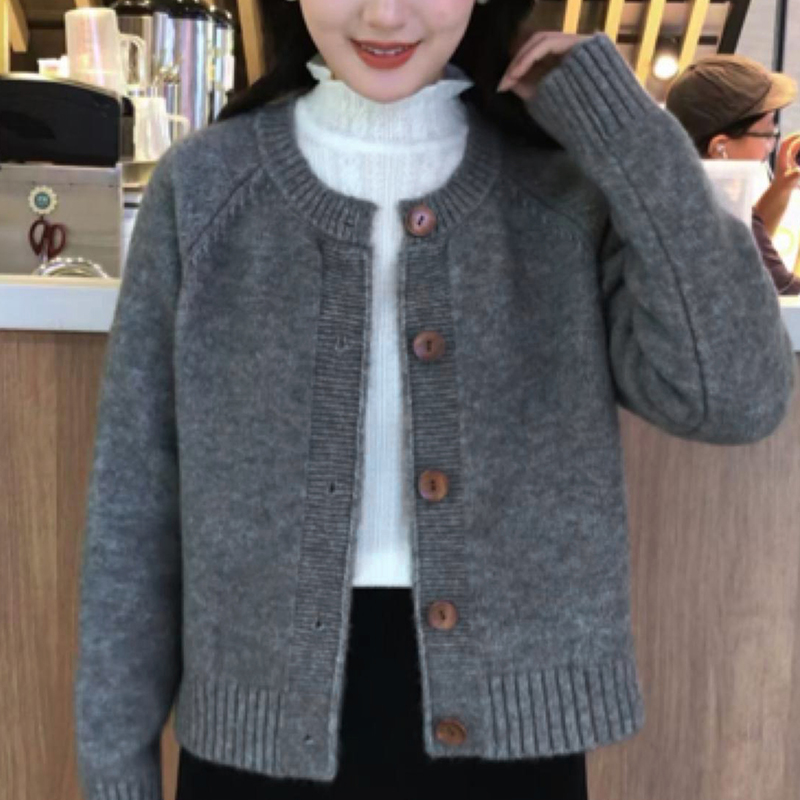 时尚洋气针织衫毛衣外套女2024年秋冬新款小个子宽松显瘦长袖上衣