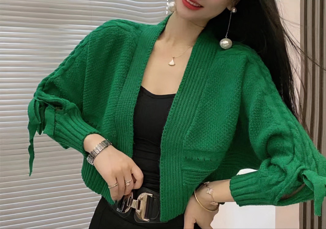 2024春款高货短款甜美减龄网红百搭显瘦长袖休闲时尚针织开衫