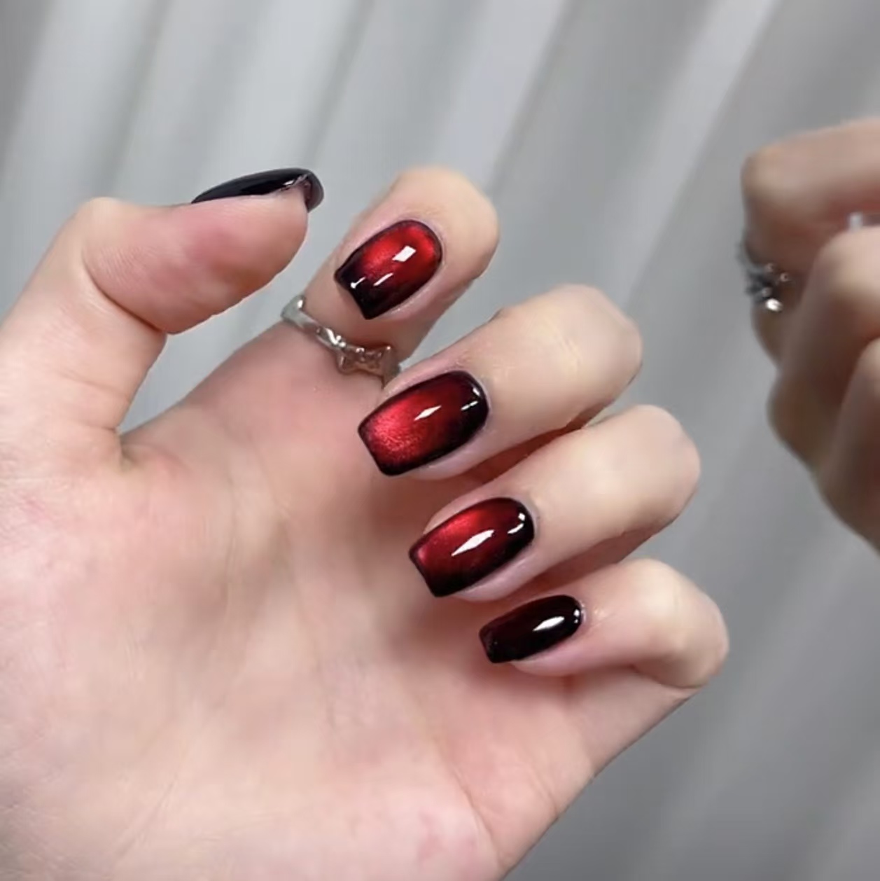 【鸽血红猫眼】红色玻璃珠酒红色新年美甲红色系高级感穿戴甲甲片