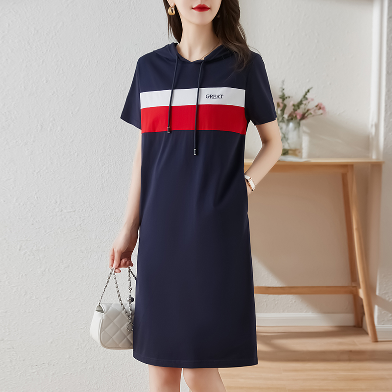 女装短袖连帽连衣裙女2025年新款夏季中长款裙子显瘦条纹气质减龄
