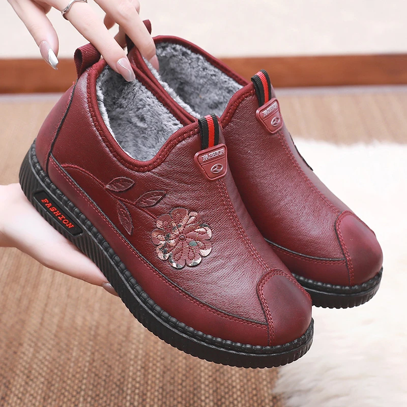 冬季加绒加厚妈妈皮鞋中老年奶奶保暖鞋防滑老人鞋老北京棉鞋女款