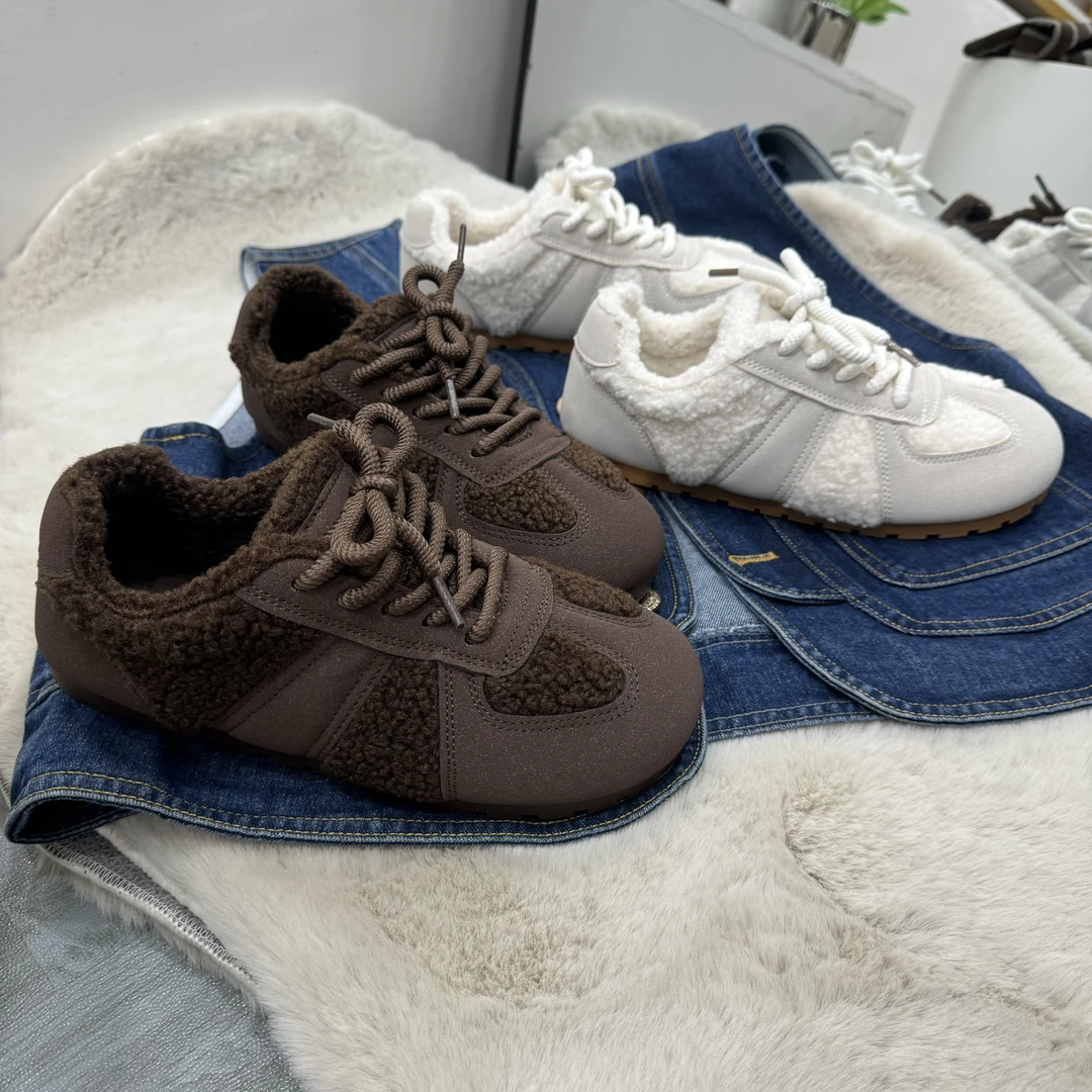 加绒德训-2024秋冬新款休闲复古时尚百搭拼接羔毛设计软底德训鞋