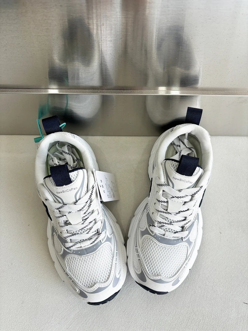 2024秋季新款百搭时尚老爹鞋情侣透气网面厚底运动跑步休闲老爹鞋