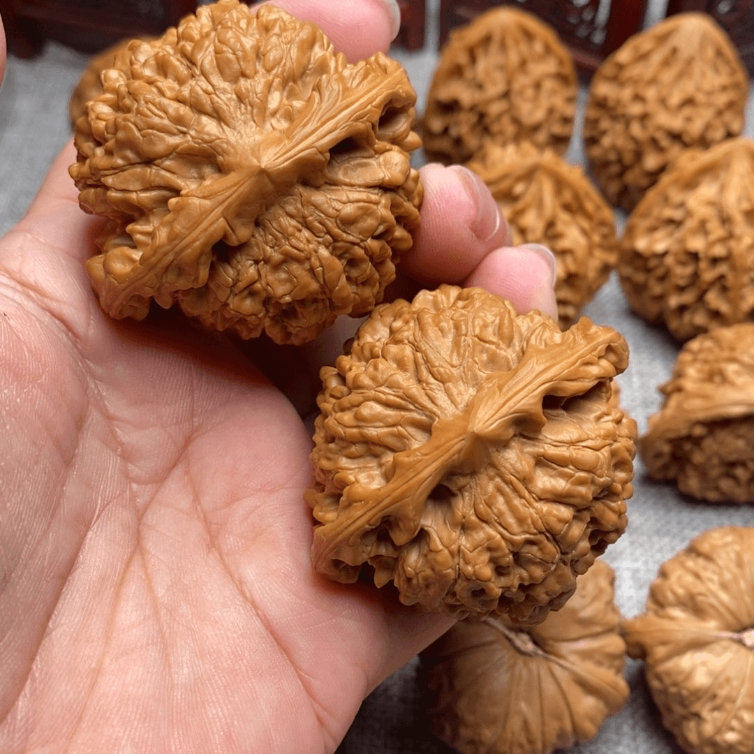 文玩核桃把件粗棱官帽52