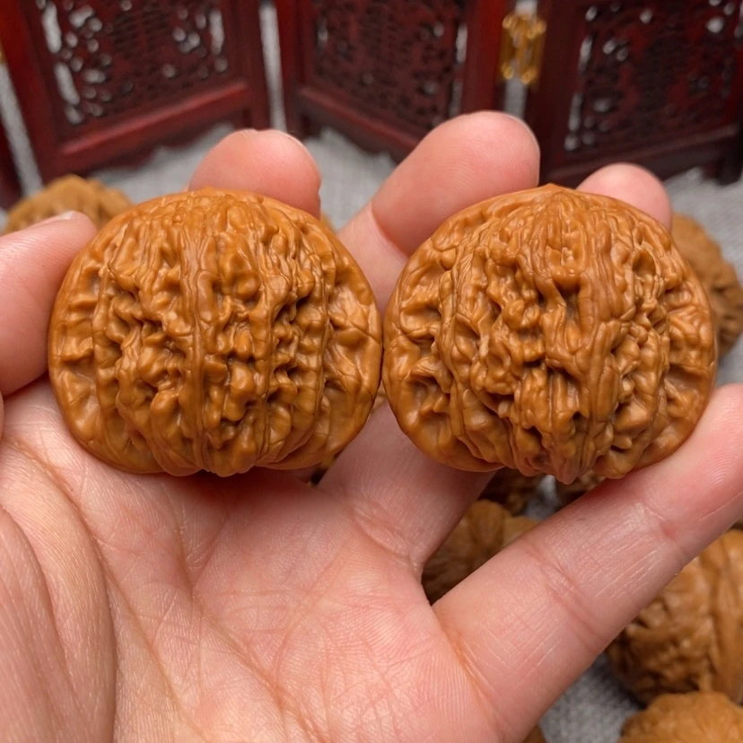 【闪购商品】文玩核桃把件楼41