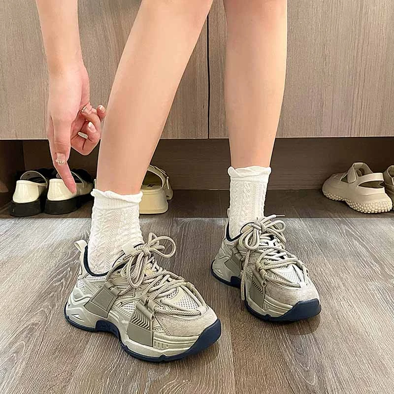 贾不假-老爹鞋女ins爆款2023春款炸街休闲学生系带百搭厚底运动鞋