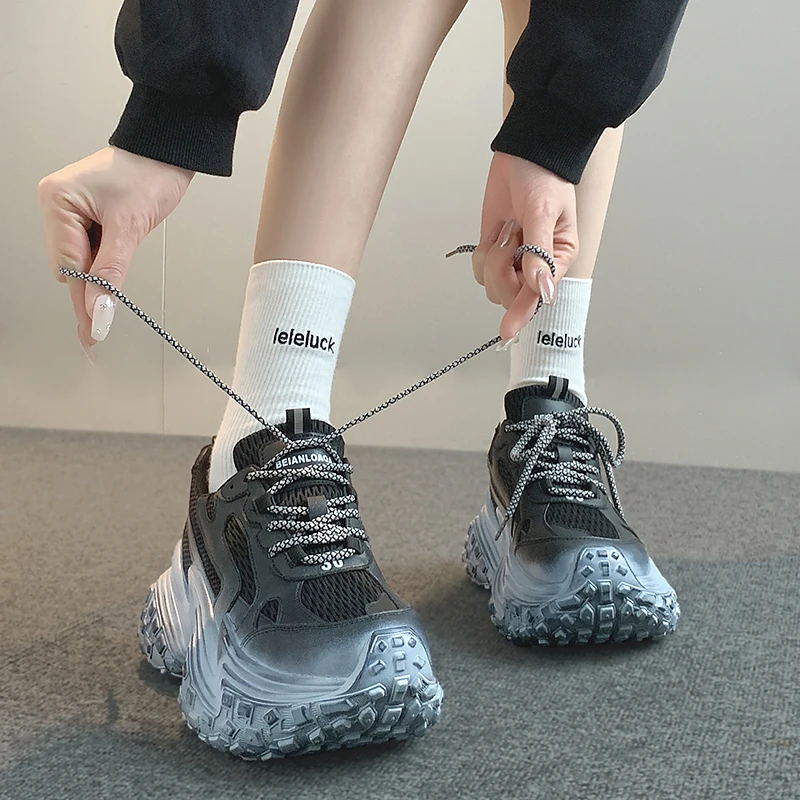 贾不假老爹鞋女款2024秋新款潮流时尚小个子运动鞋透气轻便轮胎鞋