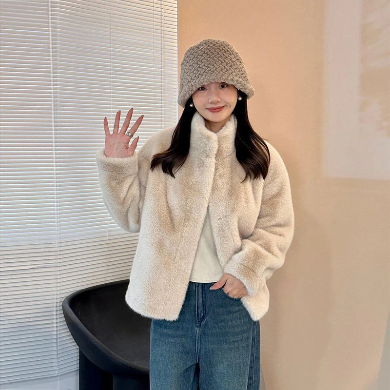 新款皮毛一体外套女冬季2023立领加厚环保毛毛外套短款上衣慵懒风