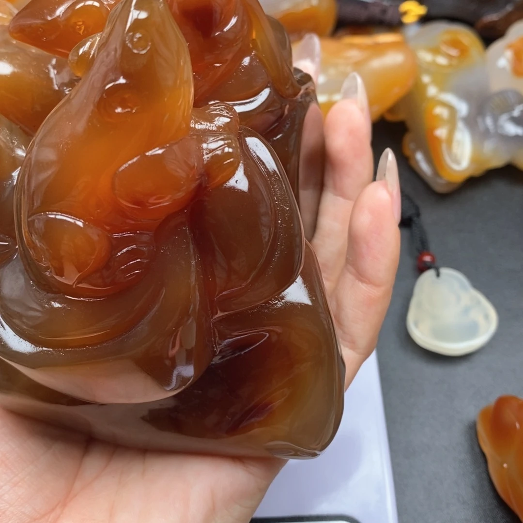 玛瑙/玉髓颈饰未镶嵌钻****）