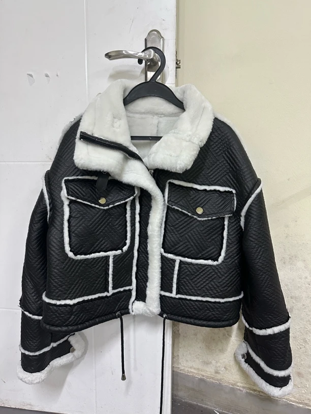 皮毛一体机车服女加绒加厚短外套韩版宽松休闲上衣