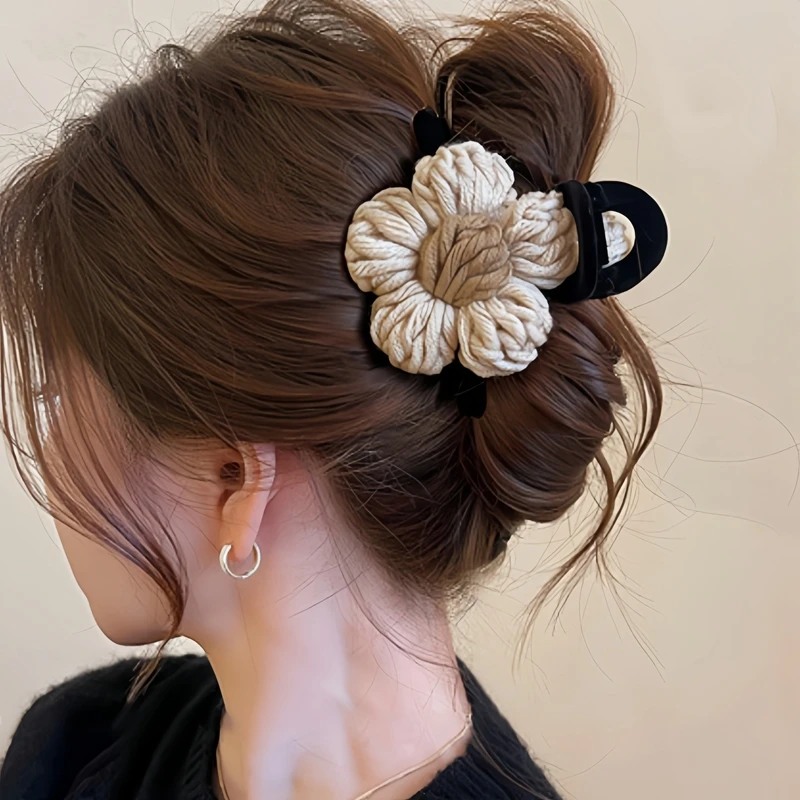 毛线花朵抓夹女秋冬高级感鲨鱼夹大号发量多韩系盘发夹后脑勺夹子