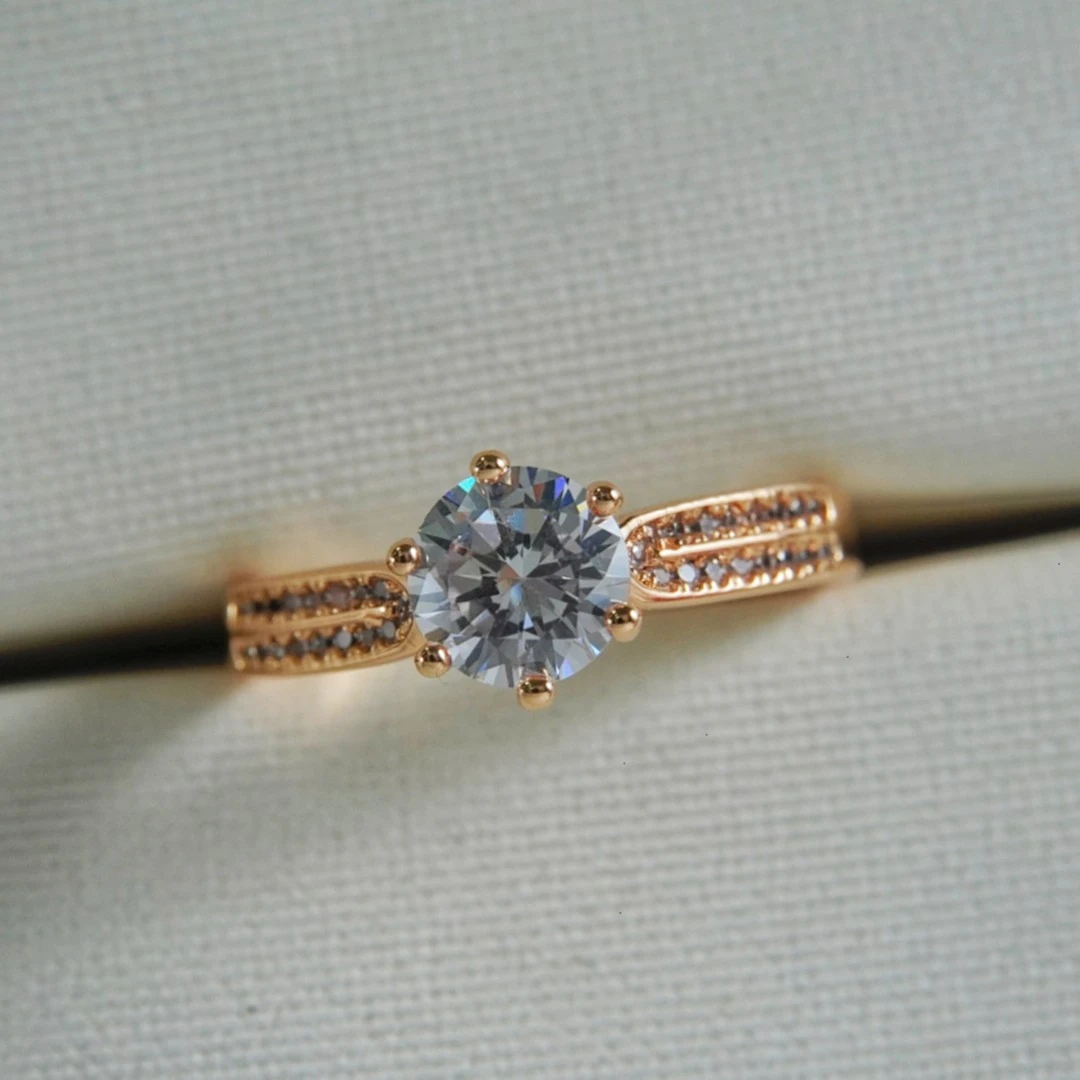 铜合金合成锆石戒指 时尚女款星光皇后活口戒指FS595香槟色