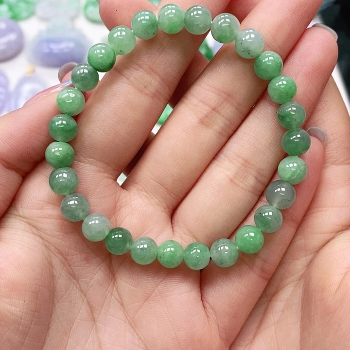 翡翠颈饰未镶嵌好***机吊坠