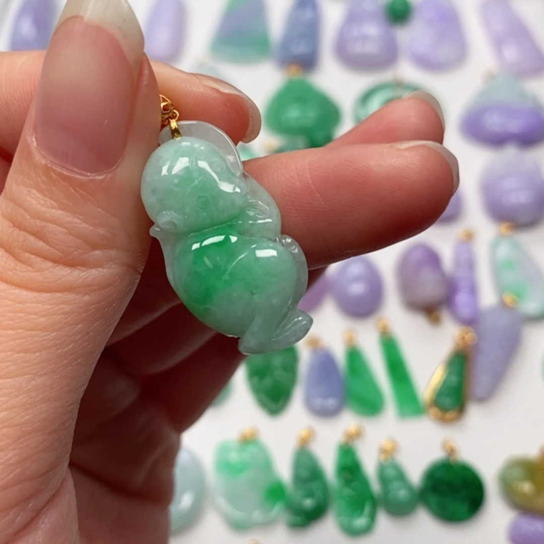 【闪购商品】翡翠颈饰未镶嵌Q****n