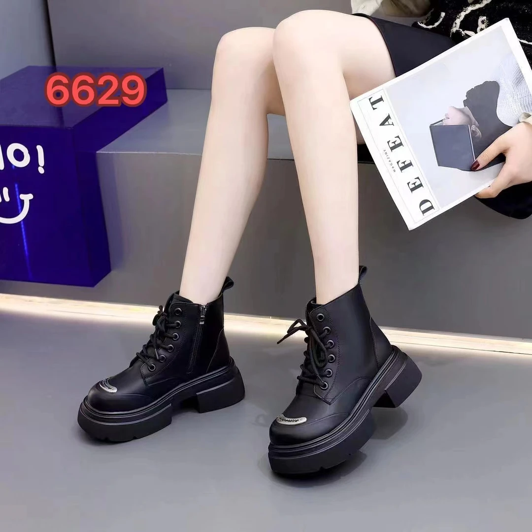 【潮酷厚底马丁靴】秋冬加绒厚底马丁靴~很百搭，可盐可甜6629