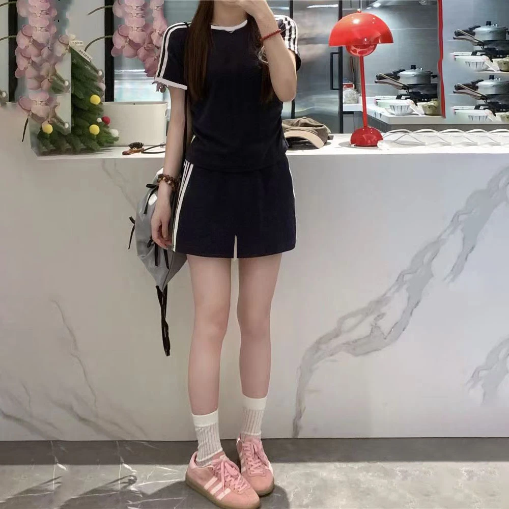 纯棉休闲运动套装女夏季2024新款高能感显瘦短袖短裤百搭两件套女