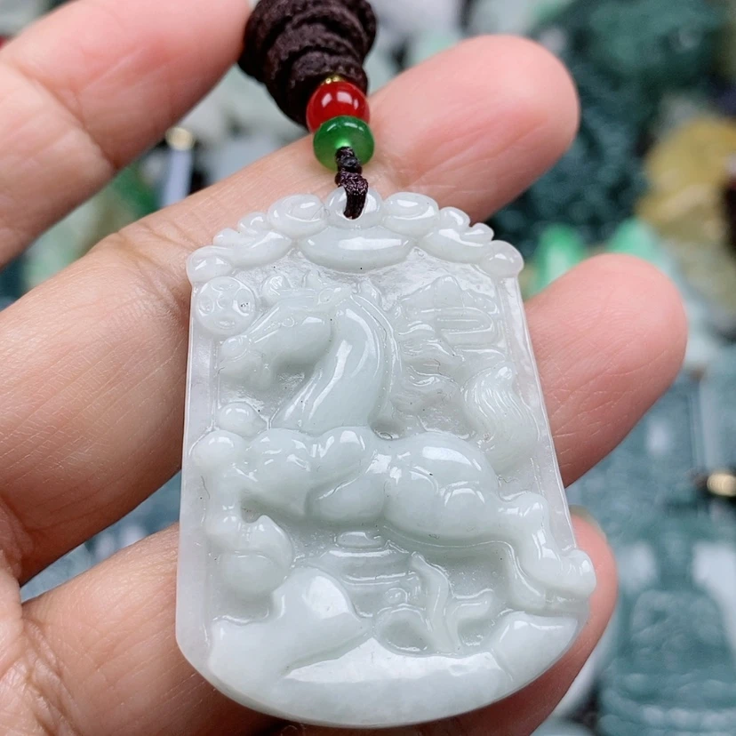 【闪购商品】翡翠颈饰未镶嵌迎*