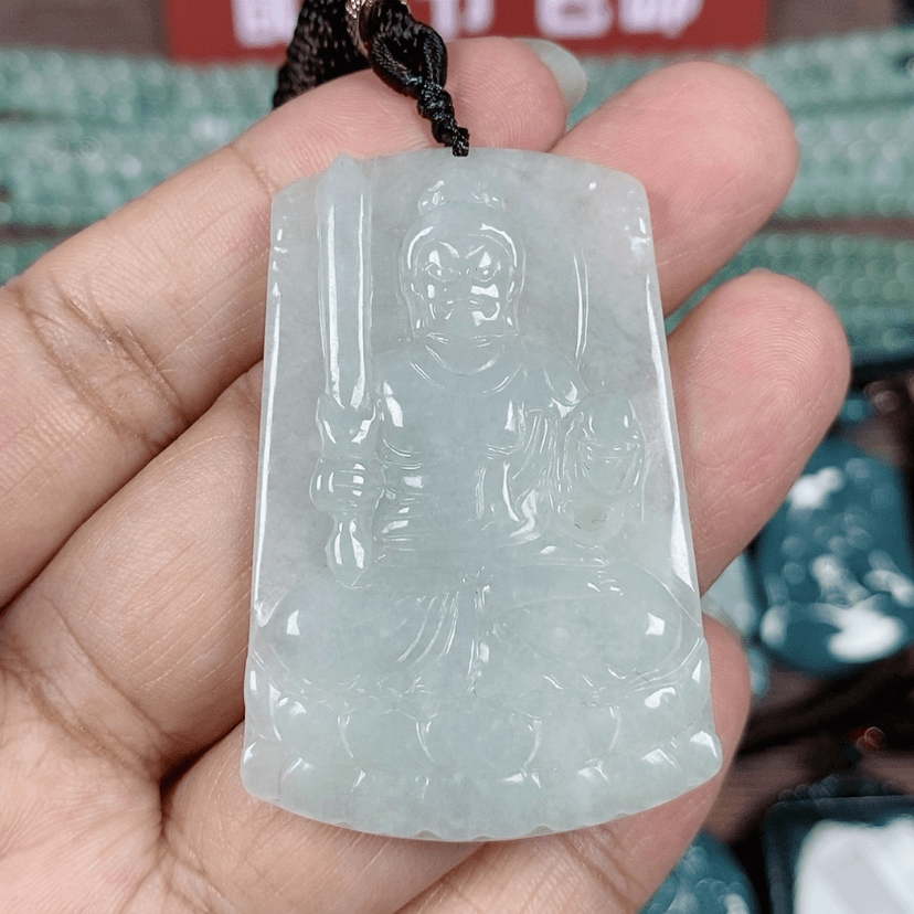 【闪购商品】翡翠颈饰未镶嵌玉不动尊