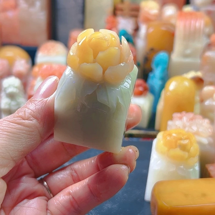 寿山石印石月****）寿山石篆刻章