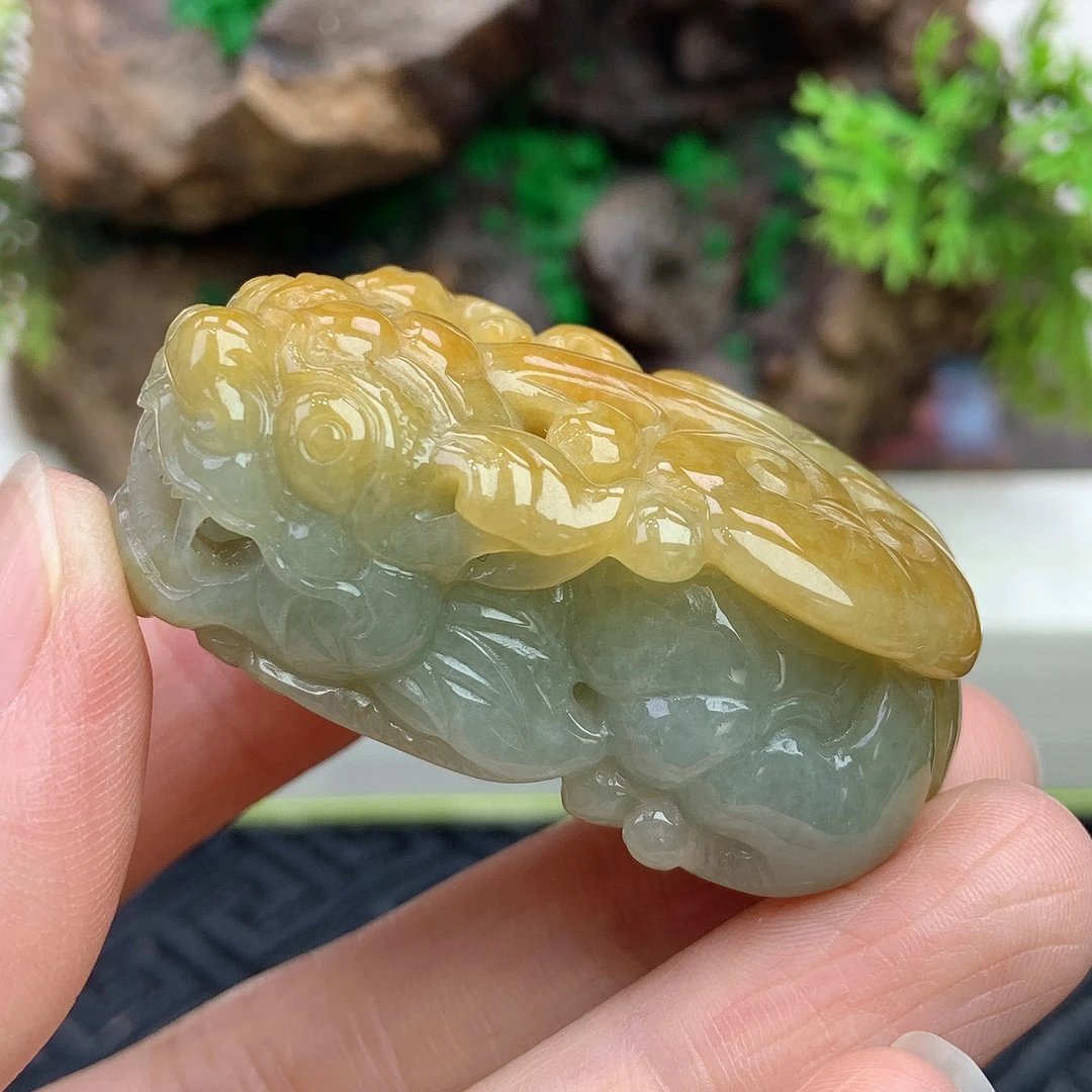 天然缅甸A货翡翠黄翡口含珠招财貔貅吊坠，尺寸42-22.7-18mm