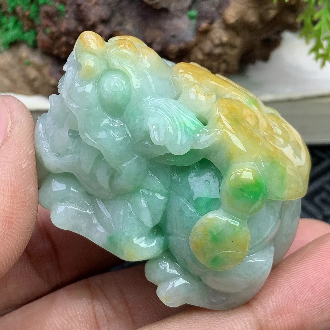 天然缅甸翡翠A货黄翡双彩招财貔貅手把件尺寸50x33.5x31.9mm