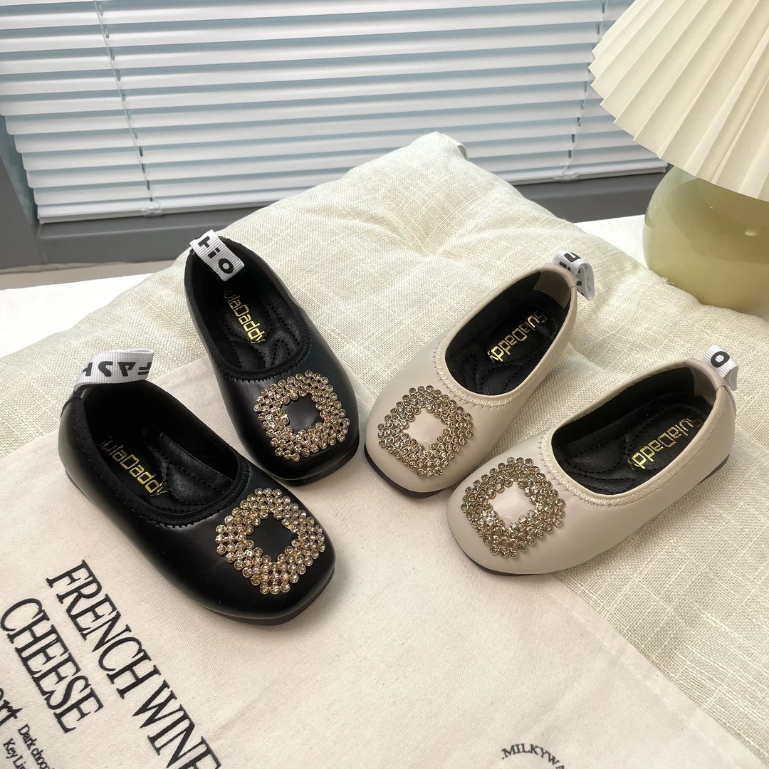 女童水钻公主鞋小女孩黑色小皮鞋2023春季新款女宝宝软底方头单鞋