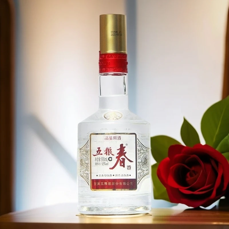 五粮液股份出品五粮春二代春光瓶（品鉴非卖）浓香型白酒52度500ml