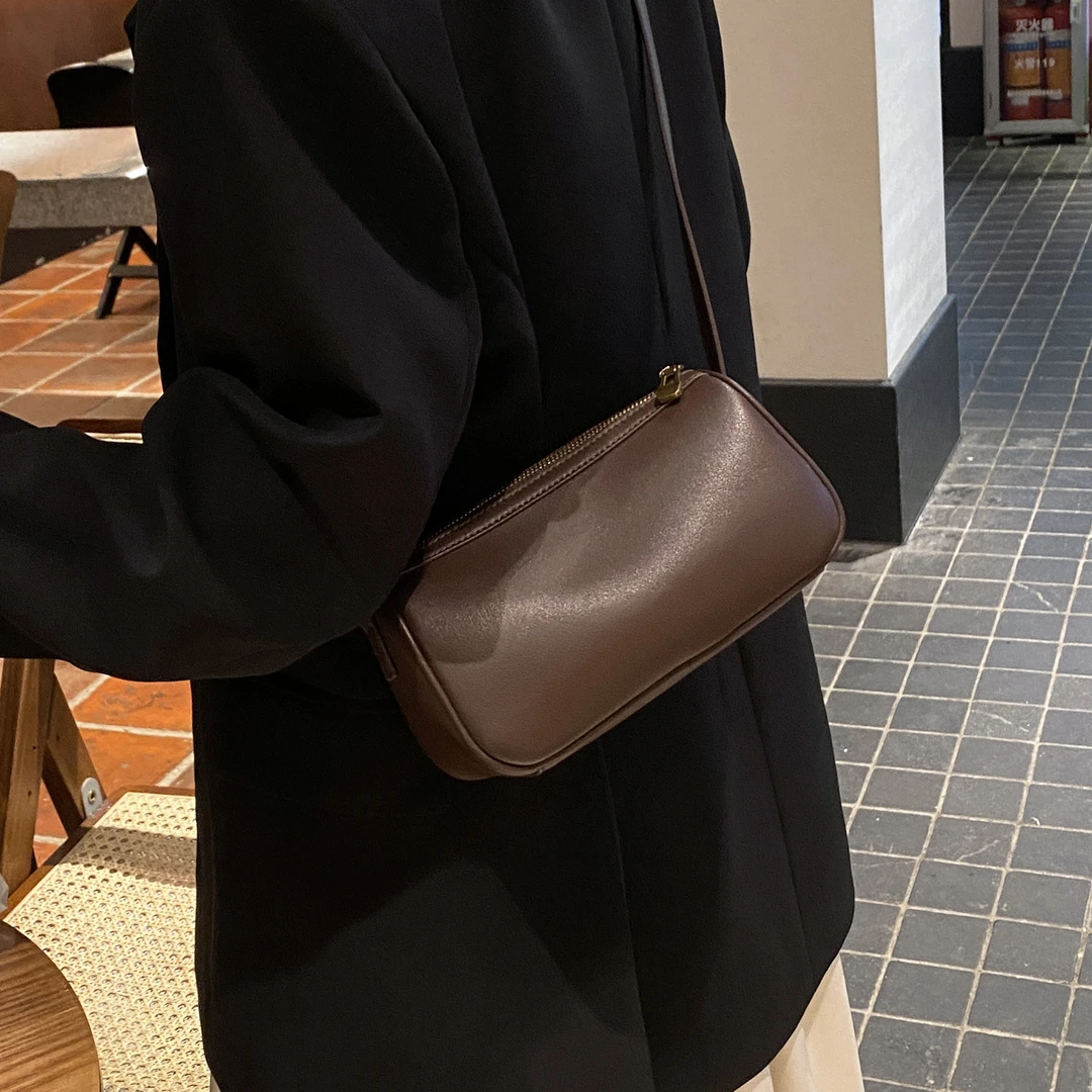 气质百搭斜挎牛皮女包复古方包真皮包包洋气小众简约单肩秋冬