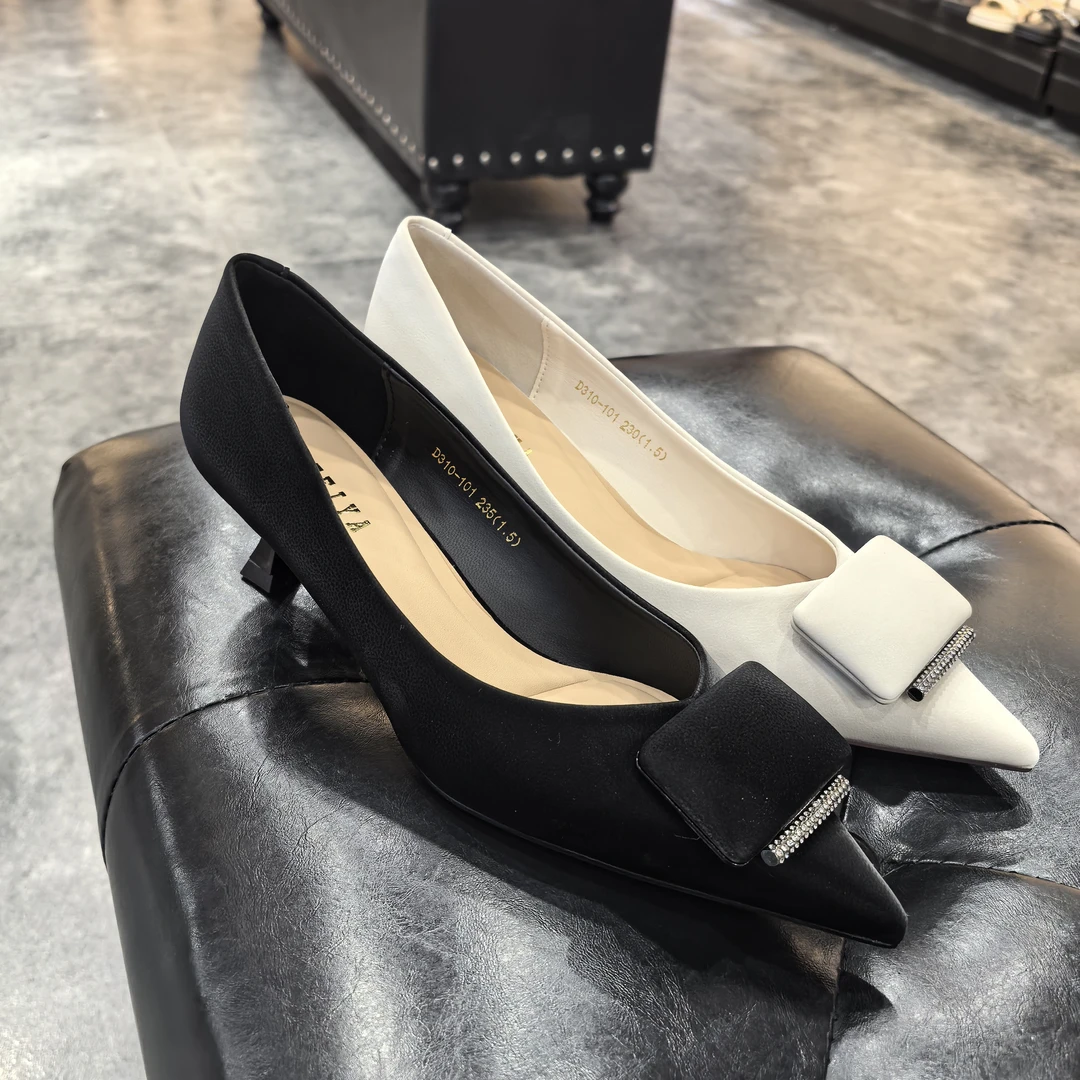 310-101尖头方扣浅口单鞋女细跟新款法式仙女百搭工作高跟鞋c6