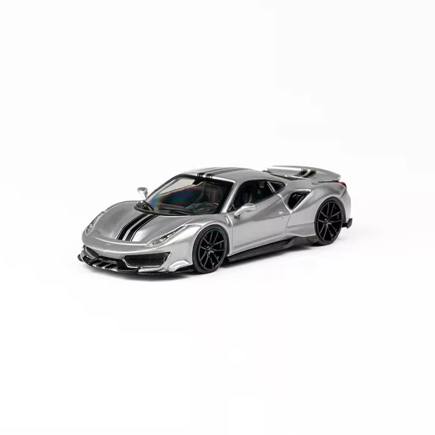 DCM 1:64法拉利 Novitec 488 GT银 跑车仿真合金汽车模型收藏摆件