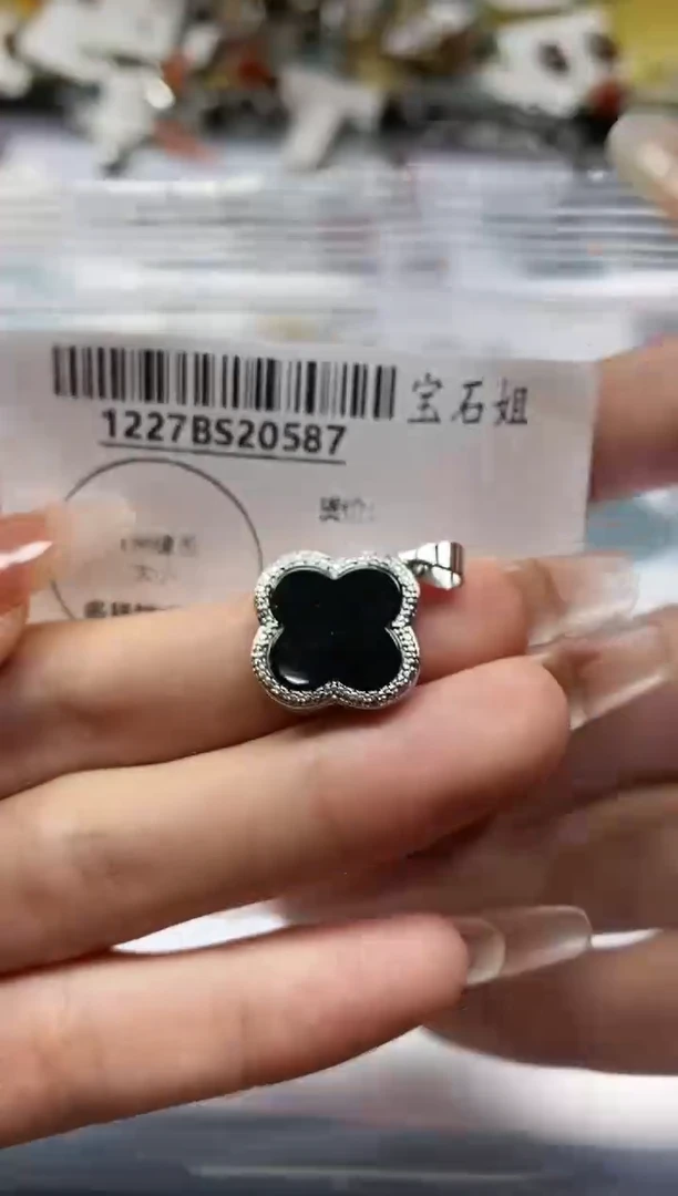 【闪购商品】翡翠颈饰未镶嵌多样性发其一