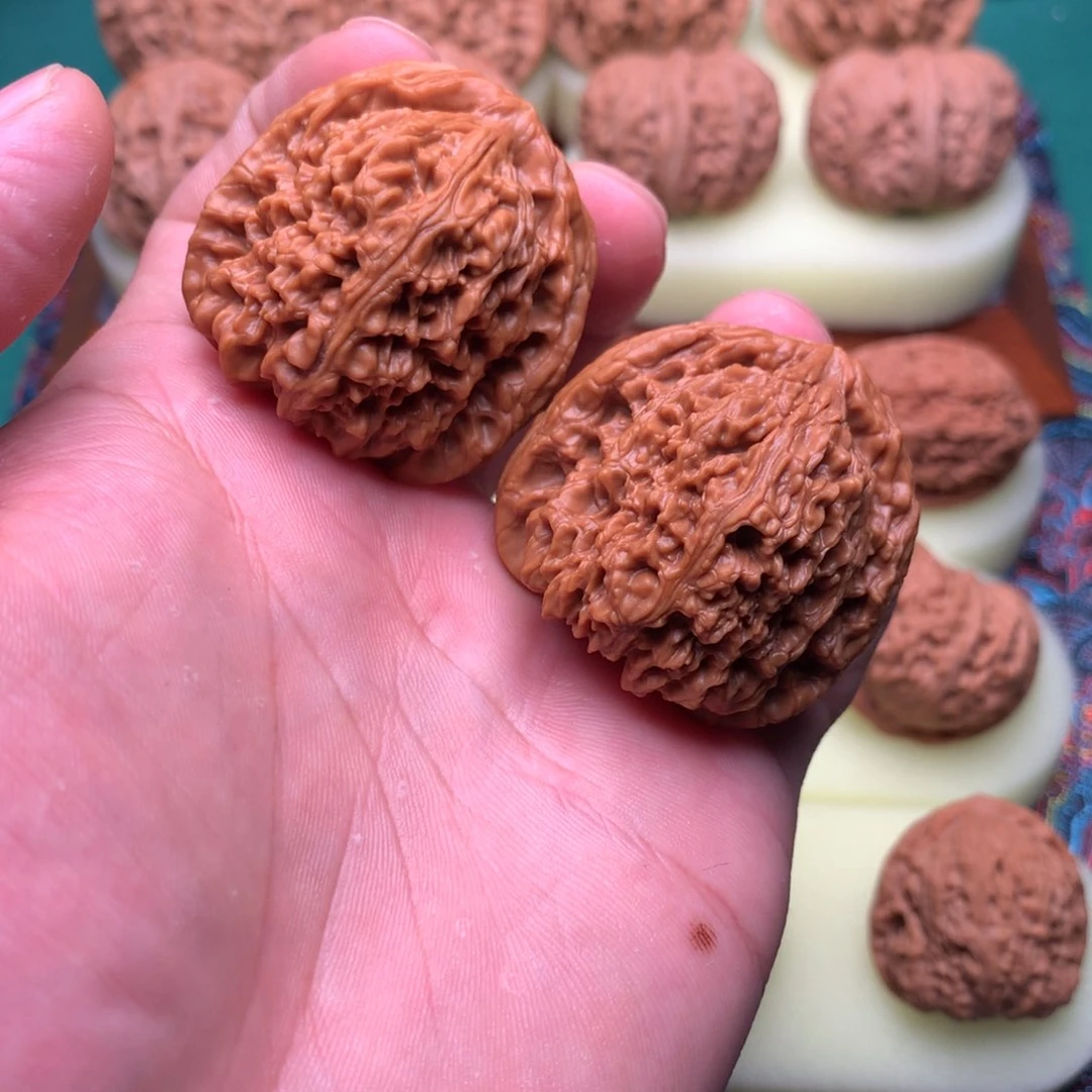 文玩核桃把件非*涿鹿南疆石