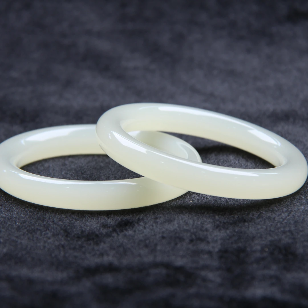 XJ岚霏甄选》老料精品手镯SZ0013